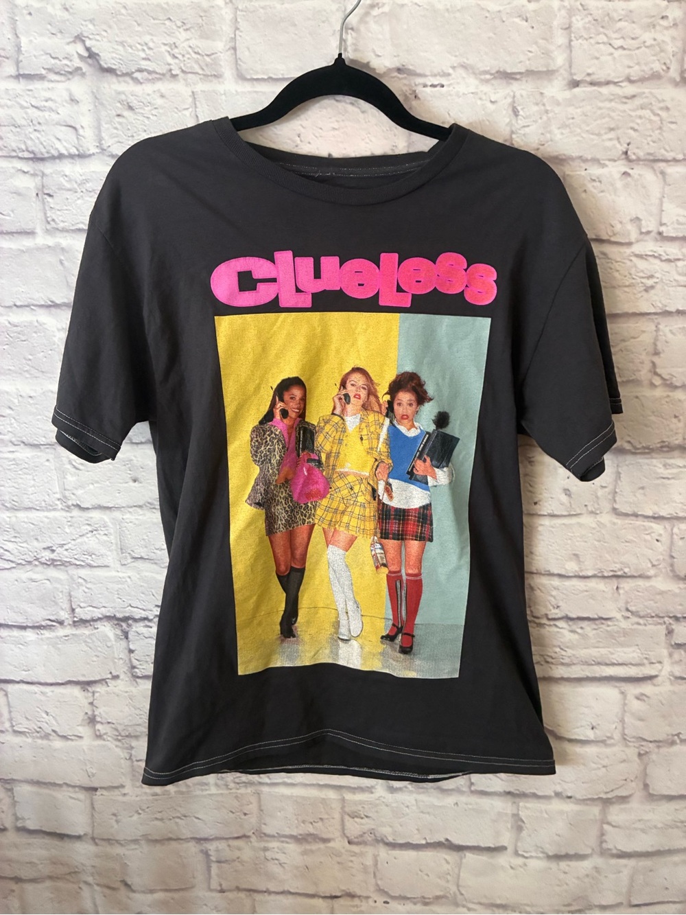 Clueless Graphic Women’s T-Shirt in Charcoal with Pink Logo Small